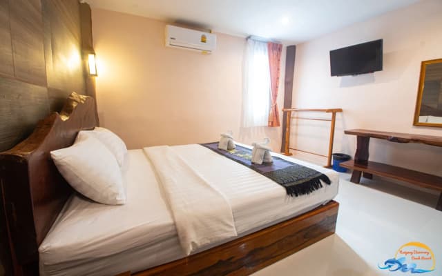 Naiyang Discovery Beach Resort - photo 4