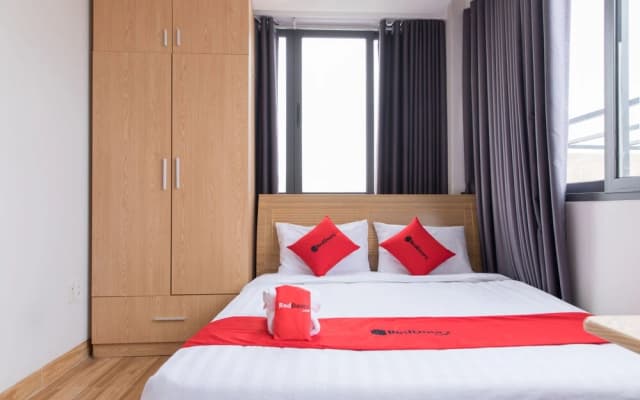 RedDoorz Premium near E-Town - photo 4