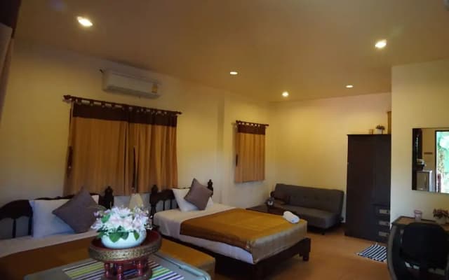 Yanui Seaview Bungalow - photo 3