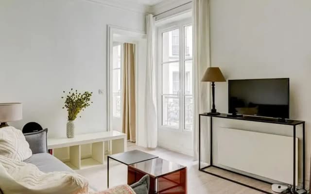 Secret Maillot Charming 1 Bed Apt in Paris - photo 2