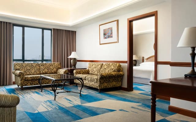 Sheraton Hanoi Hotel - photo 3