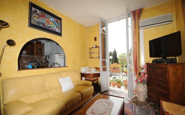 Estienne D'Orves - photo 3