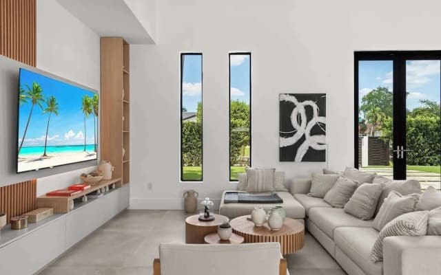 Villa Grace by Rove Travel Home W/pool & Jacuzzi - photo 3