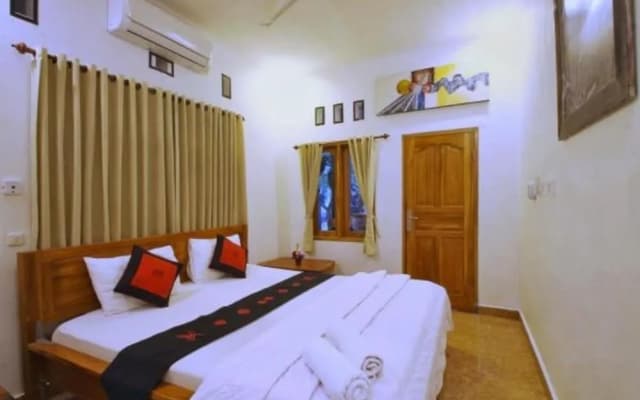 Suarsena Bungalow Ubud - photo 2
