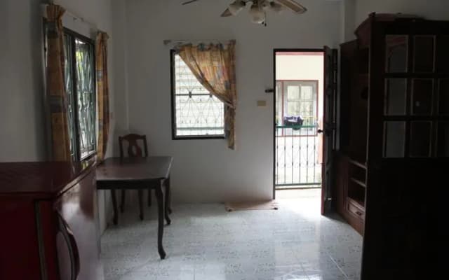 House near Beach - photo 5