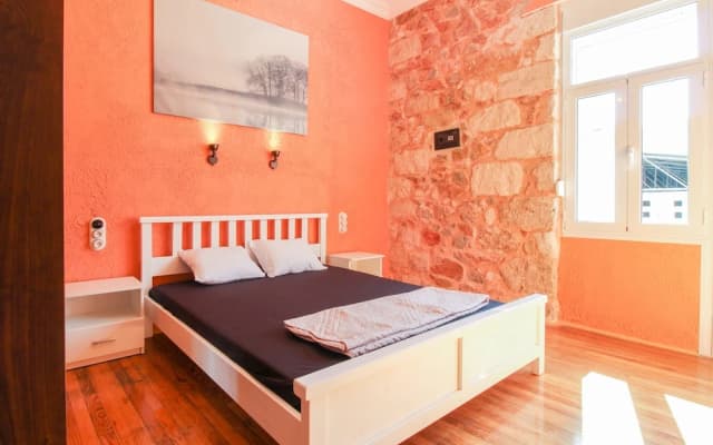 Modern Apartment With Roof Terrace in Athens - photo 2