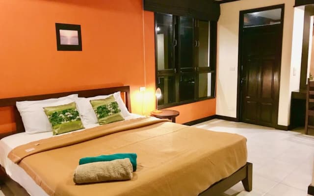 3 Bedroom Villa Beach Front Resort TG21 - photo 3