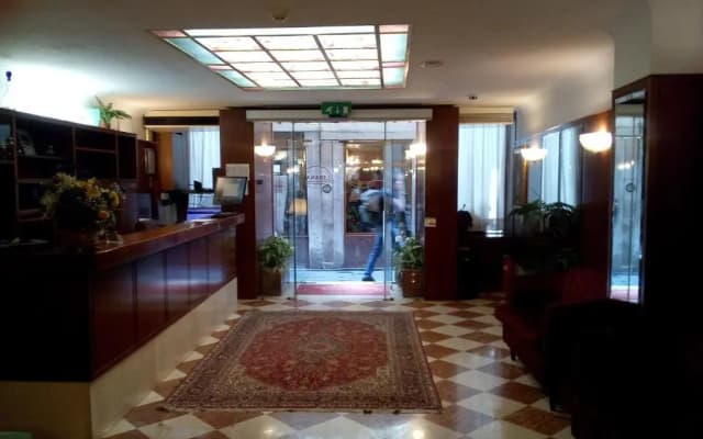Hotel Diana - photo 2