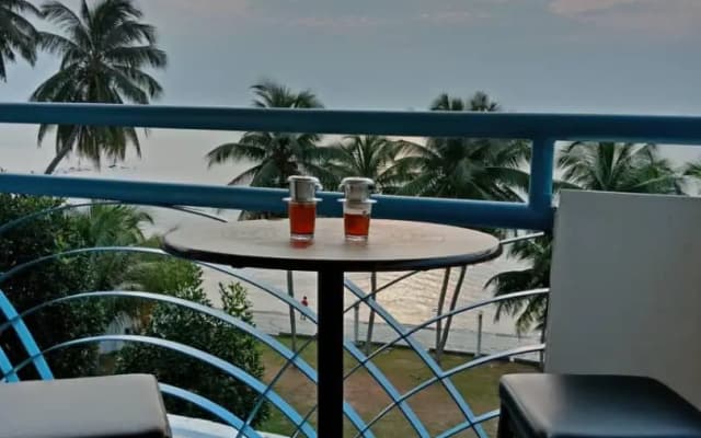 Beachfront Unit at Seri Bulan , Pantai TelukKemang - photo 5