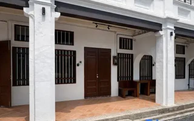Courtyard by Heritage Row - photo 3