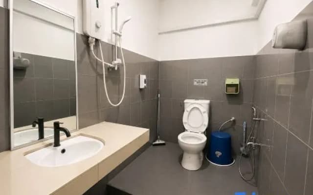 Hotel O HR Inn Resthouse Services - photo 2