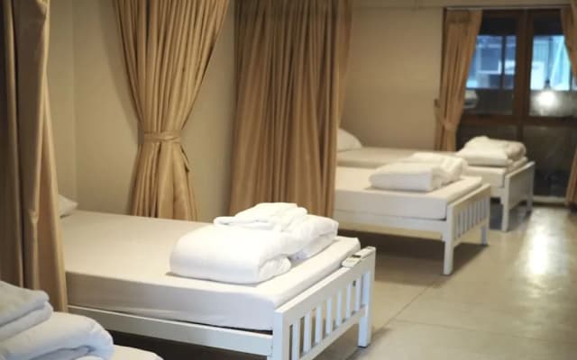 Krung Tone Hostel - photo 5