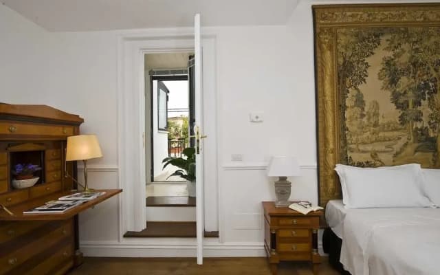 Domus Aurea Relais Guest House - photo 2