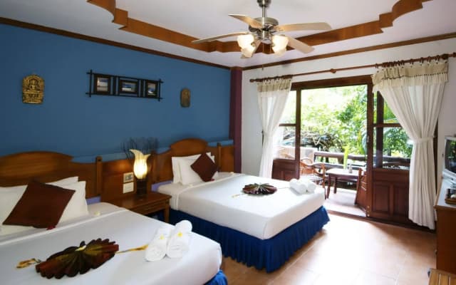 Salad Beach Resort - photo 3