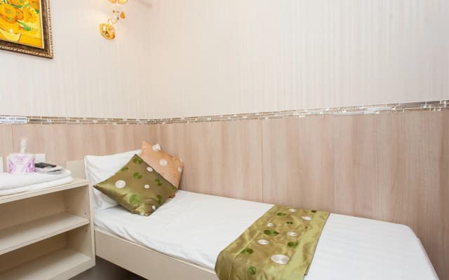 Vincent Hill Guesthouse - photo 3