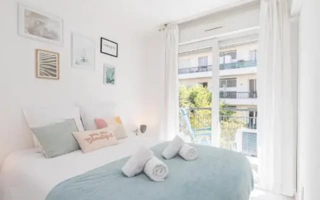 Comfortable 1 Bdr Downtown - AC & Parking - photo 3