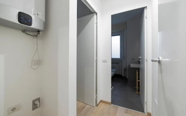 Milano Cosy APT with Balcony! - photo 3