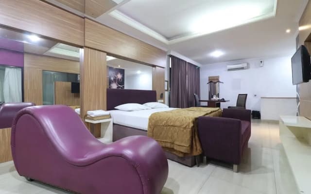 C'One Hotel Pulomas - photo 5