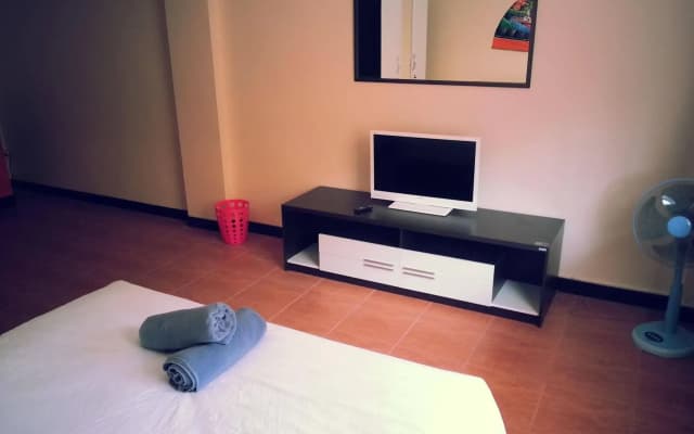 OYO 963 Sunshine Guesthouse - photo 2