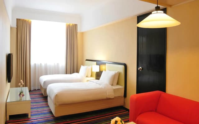 Panda Hotel - photo 5