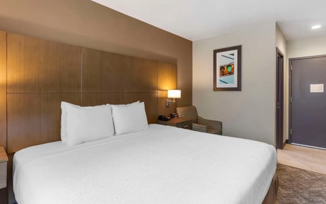Best Western Brooklyn-Coney Island Inn - photo 4
