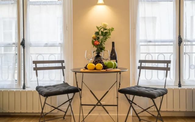 Marais Turenne Apartments - photo 5