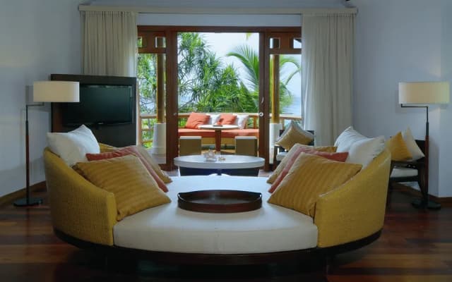 Constance Halaveli Maldives - photo 4