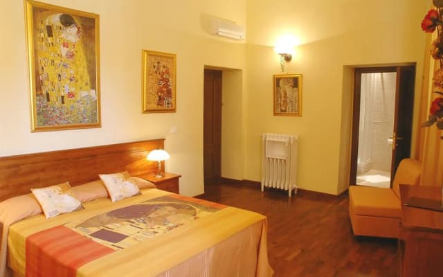 Tamara's Suites - photo 5