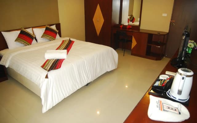 Grannylla Residence Charoenkrung - photo 3