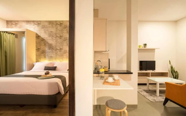 Treehouse Suites - photo 2