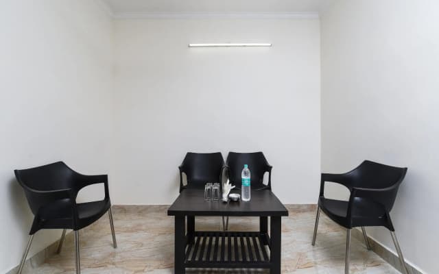 OYO 14722 Diamond Stay - photo 4