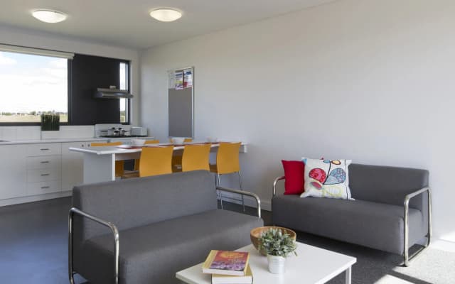 Western Sydney University Village Penrith - photo 2