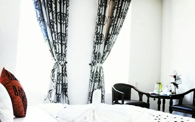 Jiny Tran Hotel - photo 3