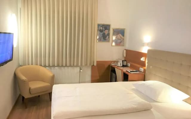 City Hotel Albrecht Schwechat - photo 3