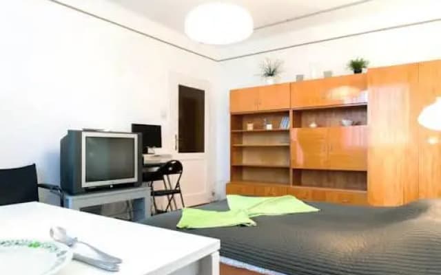 Green Belt Apartment - photo 2
