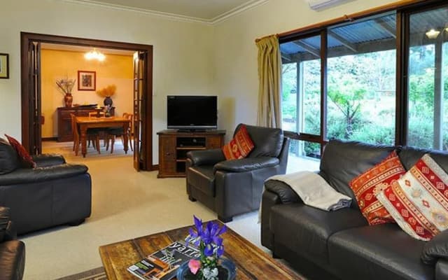 Lavender Farm Hotel - photo 4