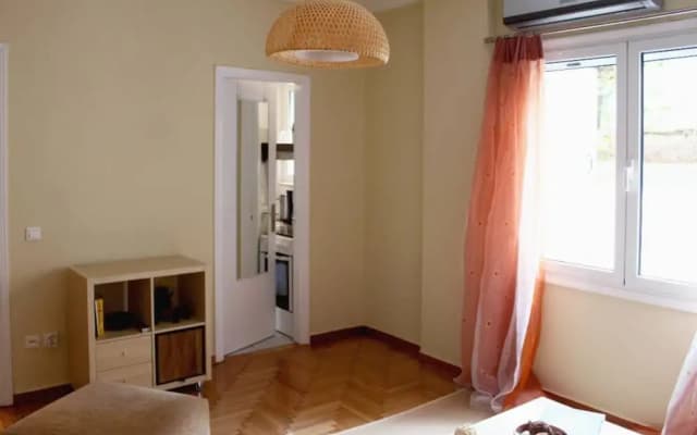 Affordable Studio behind Acropolis Museum - photo 2