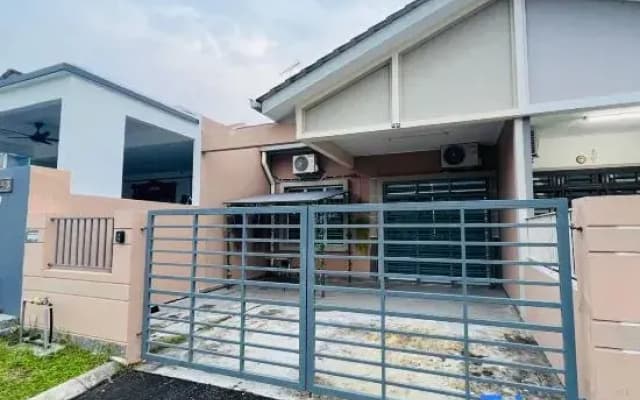 Kulai 3B2R Indahpura Landed House Near JPO - photo 2