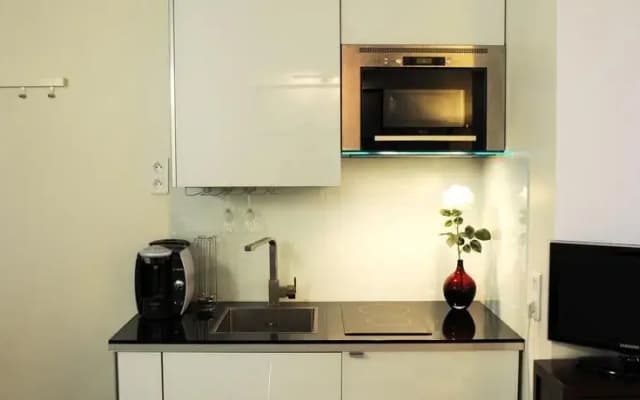 Studio Hotel de Ville - Marais - photo 2