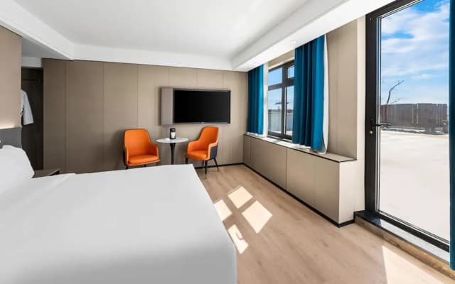 Ly New York Hotel - photo 5