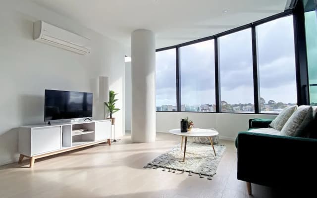 Skygarden Luxury Condo - photo 4