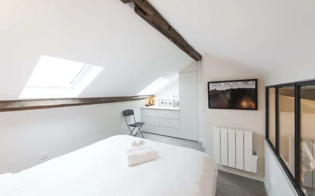Eiffel Tower Duplex - photo 5