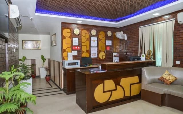 Hotel Jindal Palace - photo 2