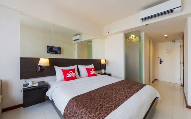 ZenRooms Kuta Jerman Beach - photo 4