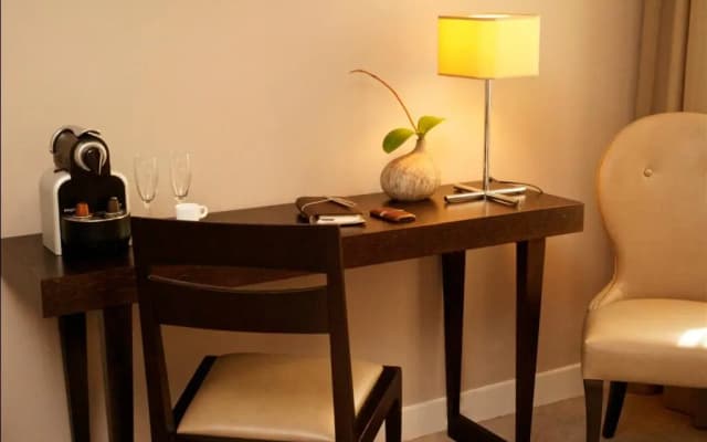 Hotel Frochot Montmartre - photo 4