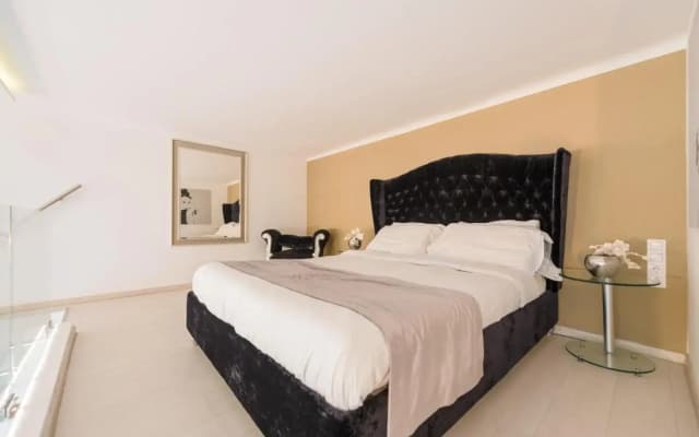 ANDRASSY 6 JACUZZI Suites - photo 4