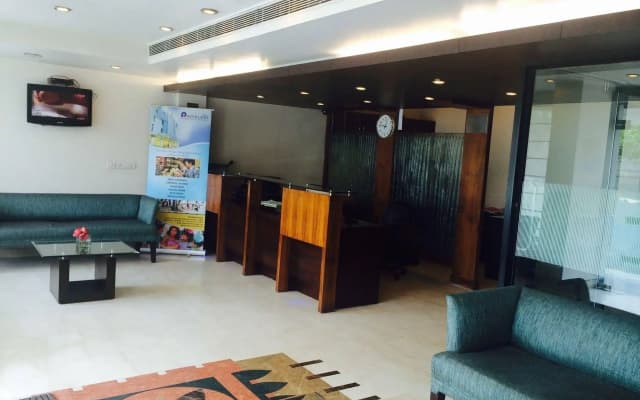 Rockland Hotel Panchsheel Enclave - photo 2
