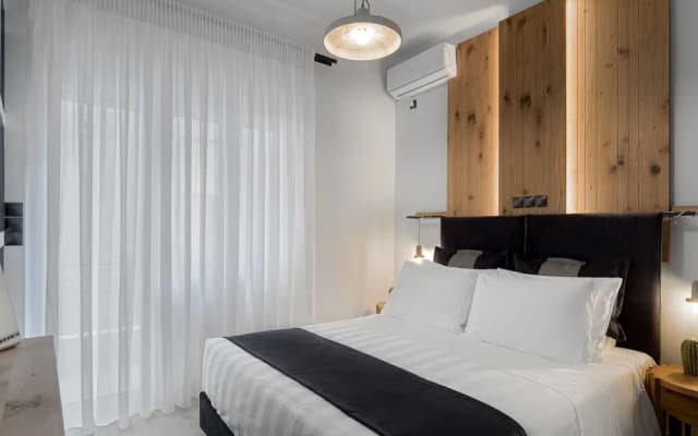 Acropolis Deluxe Apartment - photo 3