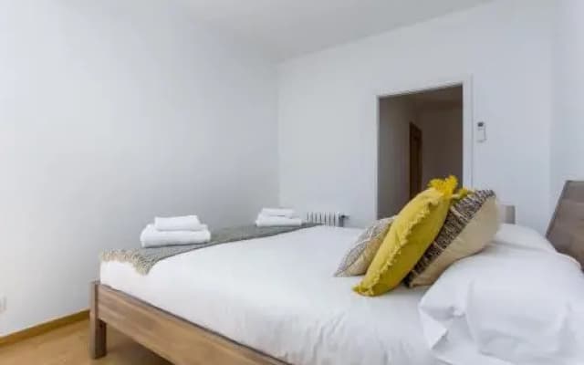 Beach Apartment Villa Olimpica - photo 2