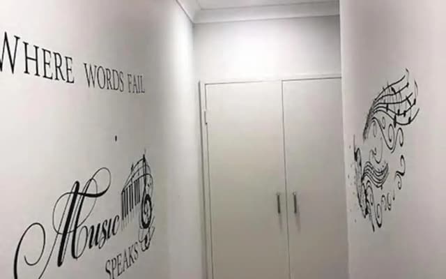 Shine Apartment - photo 3